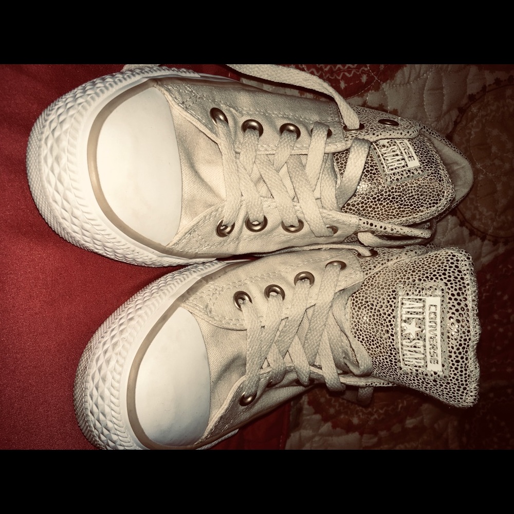 Gold Converse - Picture 5 of 5